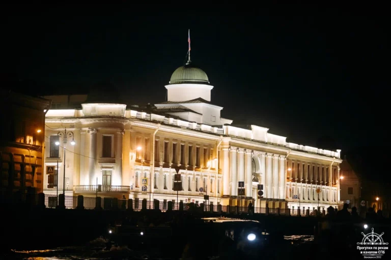 Ночной Петербург